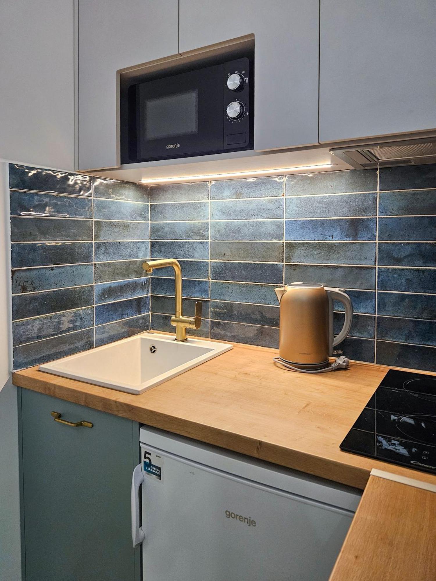 Appartamento Easy Life Belgrado Esterno foto
